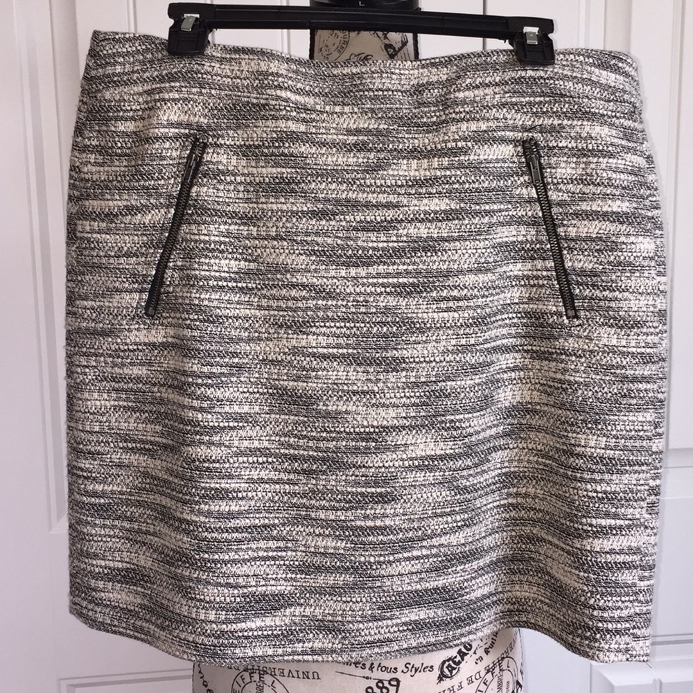 Ann Taylor LOFT ZIPPED POCKETS SKIRT